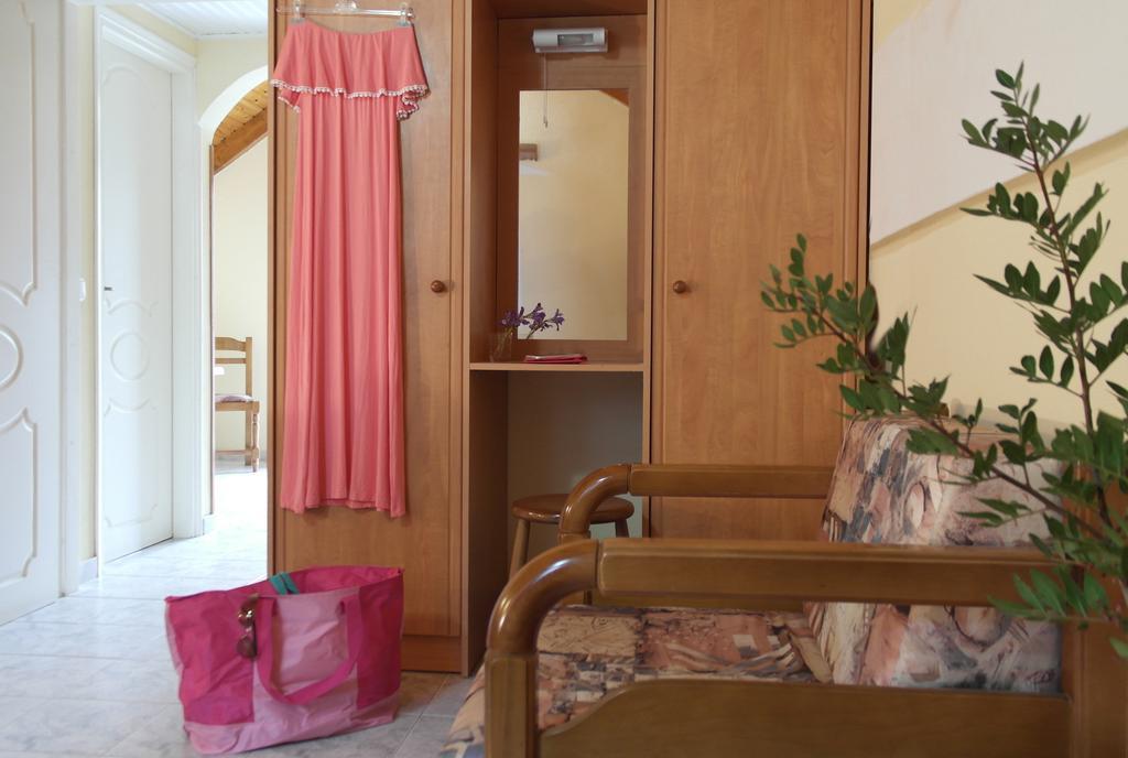Anna Studios Zóla Habitación foto